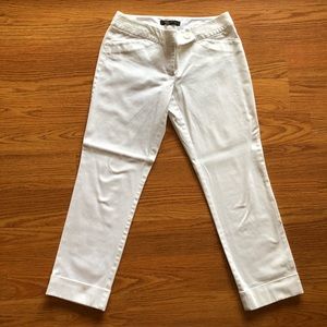 White ankle drew fit pants